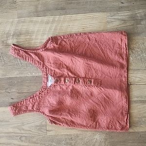 Not perfect linen rust colored button detail tank in size medium
